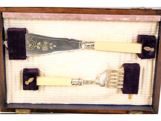 Antique English Silver Plated Fish Service With Case