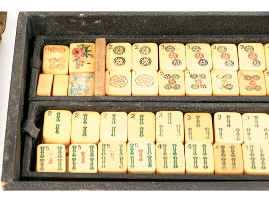 Vintage Mah Jong Set