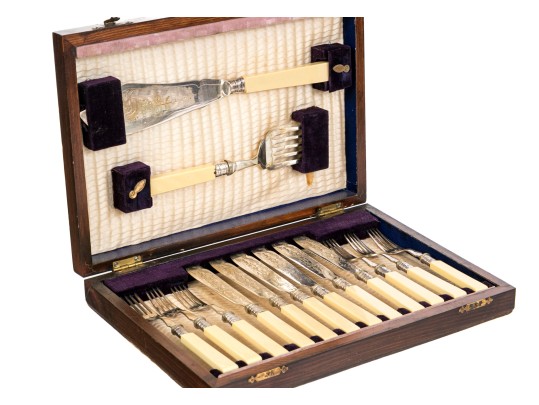 Antique English Silver Plated Fish Service With Case