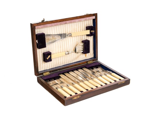 Antique English Silver Plated Fish Service With Case