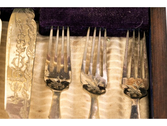 Antique English Silver Plated Fish Service With Case