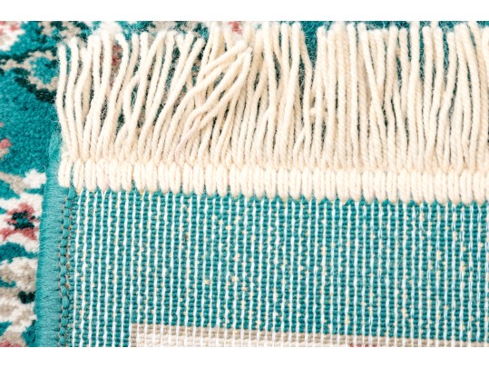 Hand-Woven Oriental Teal Wool Scatter Rug (3'4