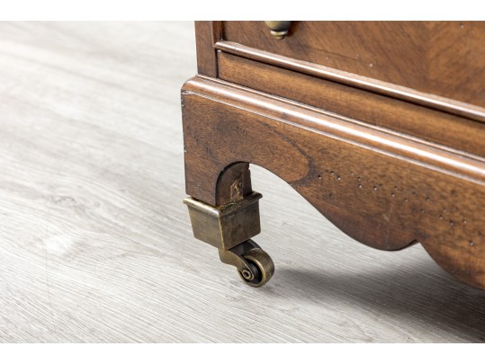 Hekman Furniture Georgian Style Chest Of Drawers
