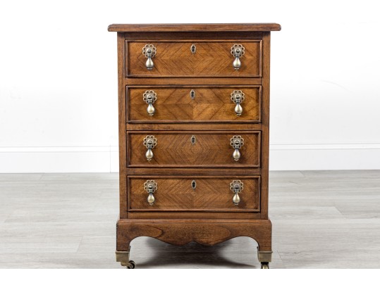 Hekman Furniture Georgian Style Chest Of Drawers