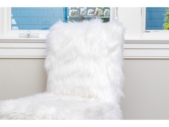 Chic Restoration Hardware Teen Side Chair