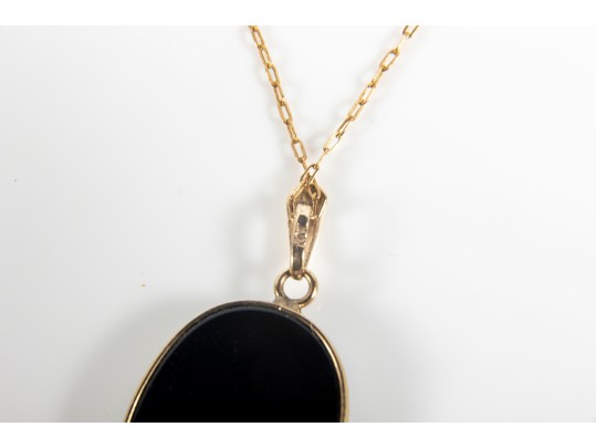 14k Yellow Gold Carved Cameo Guardian Angel Pendant Necklace