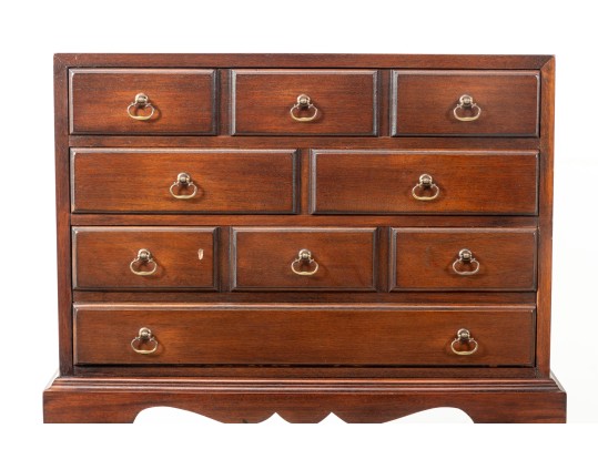 1960's Hickory Chair Company Mahogany English Silver Chest Of Drawers 