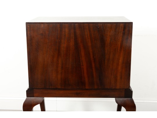 1960's Hickory Chair Company Mahogany English Silver Chest Of Drawers 