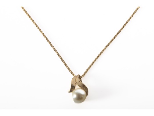 14K Yellow Gold & Cultured Pearl Necklace 