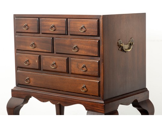 1960's Hickory Chair Company Mahogany English Silver Chest Of Drawers 