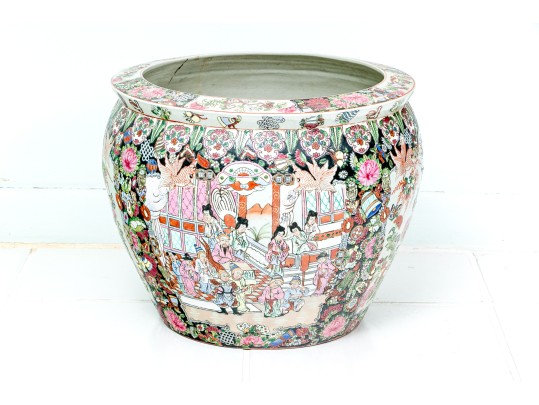 Decorative Chinese Export Style Famille Rose Ceramic Jardiniere