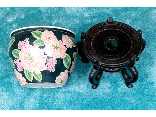 Chinese Famille Rose On Black Ground Porcelain Jardiniere, On Wood Stand, 20th C. 