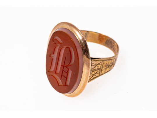 14k Gold Antique Striking Chunky Carnelian Initial Ring, Patterned Sides, Size 8.5