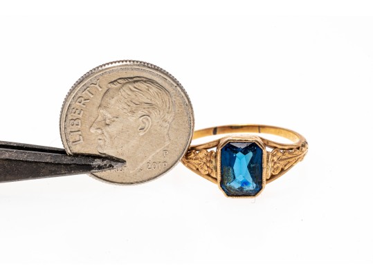 10k Gold Vintage Floral SidedRing, Size 5.75
