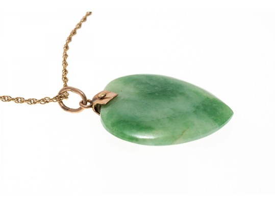 14k Yellow Gold Green Jade Heart Pendant Necklace