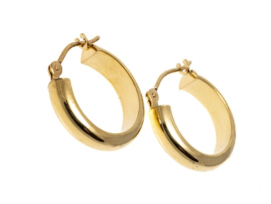 18k Yellow Gold Huggie Hoop Earrings