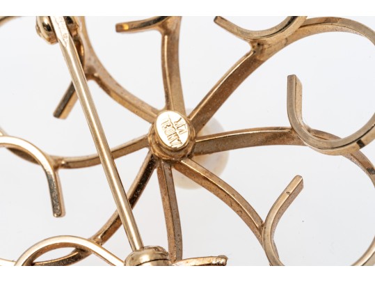 14k Yellow Gold Pretty Vintage Open Swirl Circle Brooch, Cultured 5mm Pearl Center