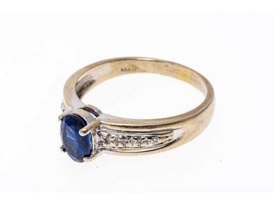 14k Gold Striking Oval Blue Sapphire And Diamond Ring, Size 7.75