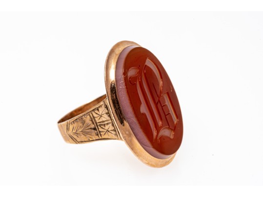 14k Gold Antique Striking Chunky Carnelian Initial Ring, Patterned Sides, Size 8.5