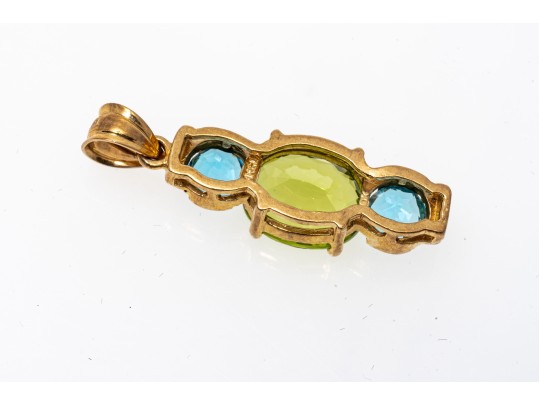 14k Yellow Gold Beautiful Blue Topaz And Peridot Stack Pendant