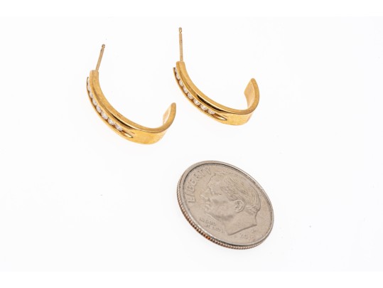 14k Yellow Gold Striking Diamond G  Set Hoop 
