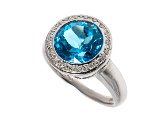 Bright Topaz And Diamond Contemporary 18K White Gold Ring, Size 6.5+