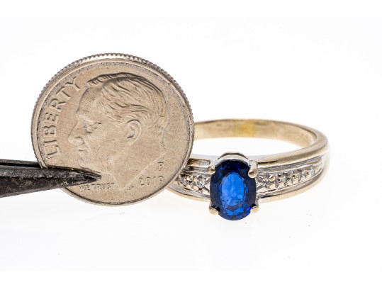 14k Gold Striking Oval Blue Sapphire And Diamond Ring, Size 7.75