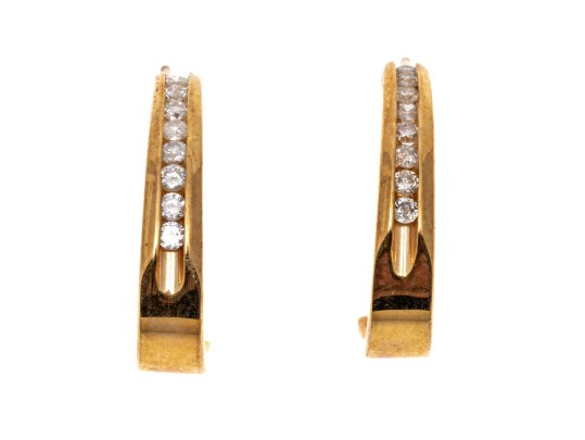 14k Yellow Gold Striking Diamond G  Set Hoop 