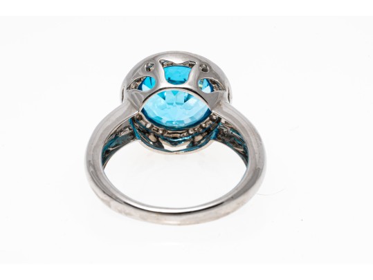 Bright Topaz And Diamond Contemporary 18K White Gold Ring, Size 6.5+