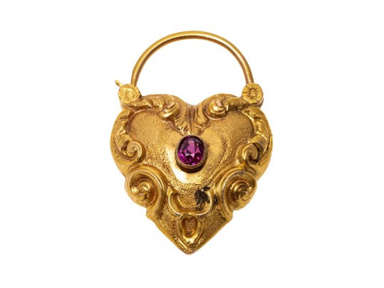 14k Yellow Gold Beautiful Antique Repousse Puffed Heart Locket