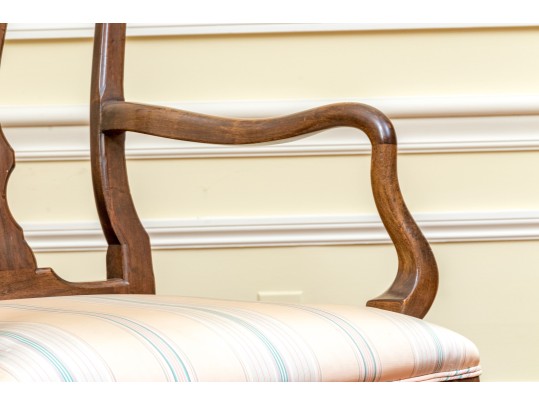 Stunning Vintage Queen Anne Style Mahogany Armchair