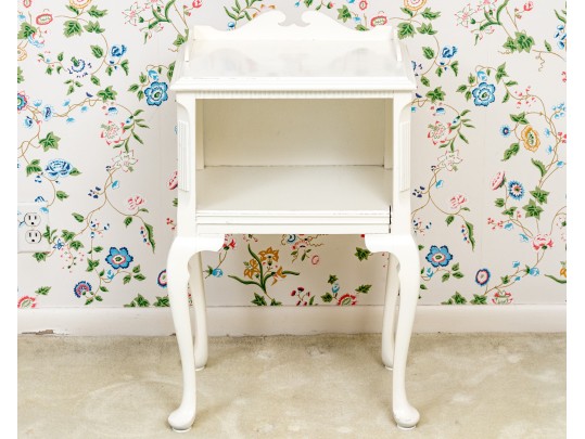 Vintage Louis XV Style White Finished Side Table