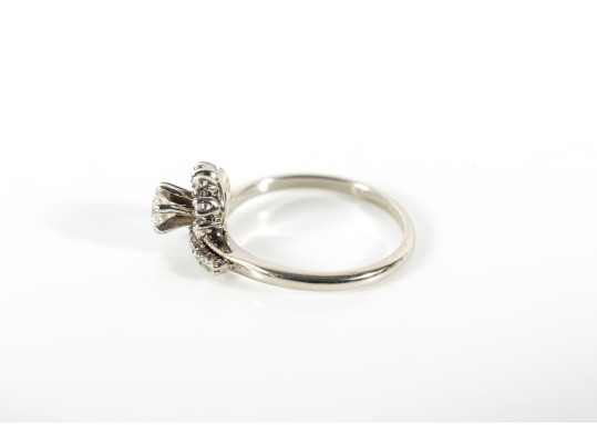 14K White Gold & Diamond Ring (Size 6.25)