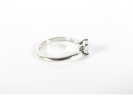 18K Platinum Diamond Ring (Size 5.75)