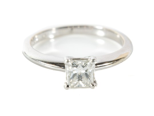 18K Platinum Diamond Ring (Size 5.75)