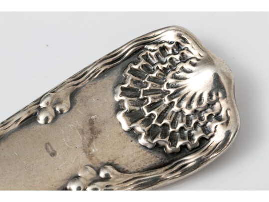 Tiffany & Co. Sterling Silver Wave Edge Solid Pickle Serving Knife