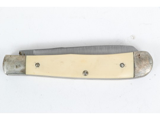 Collection Of Folding And Fixed Blade Knives