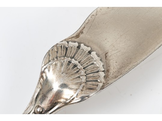 Tiffany & Co. Sterling Silver Wave Edge Solid Pickle Serving Knife