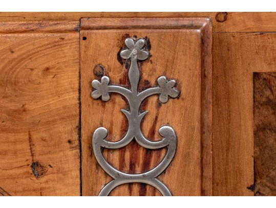 An Excellent Antique French Vaisselier, 18th Century 