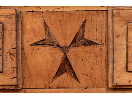 An Excellent Antique French Vaisselier, 18th Century 