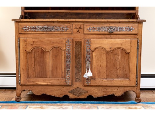 An Excellent Antique French Vaisselier, 18th Century 