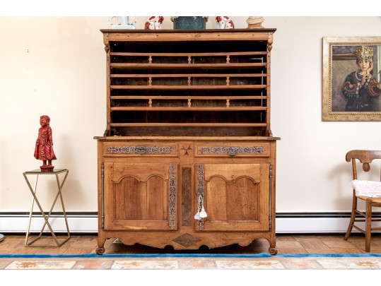 An Excellent Antique French Vaisselier, 18th Century 