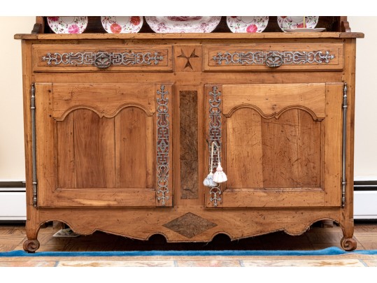 An Excellent Antique French Vaisselier, 18th Century 