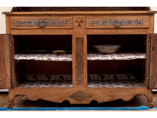 An Excellent Antique French Vaisselier, 18th Century 