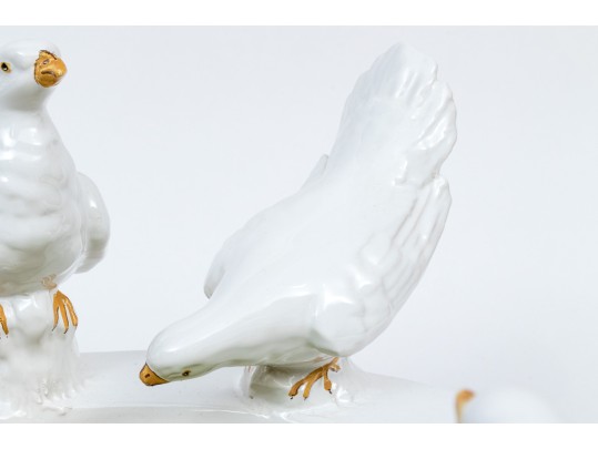 Decorative Ceramic Bird Bath Form Bowl With Five Moulded Doves