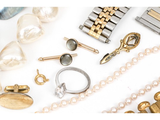 Lot Of Assorted Costume Jewelry Pieces