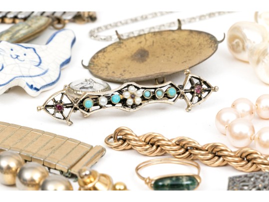 Lot Of Assorted Costume Jewelry Pieces