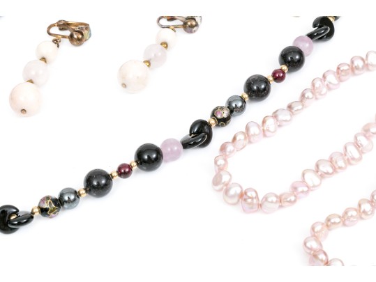 Lot Of Striking Beaded Necklaces Jewelry Including Onyx, Cultured Freshwater Pearl
