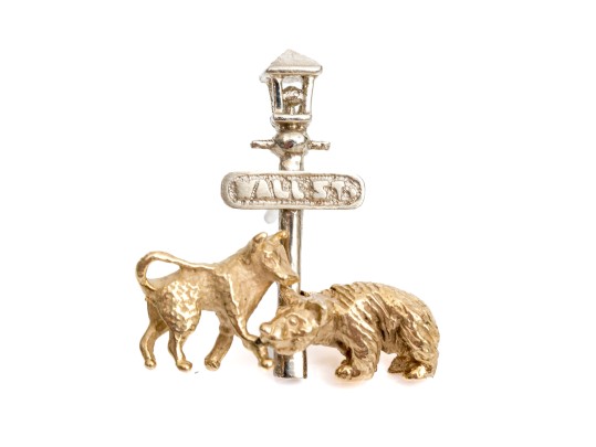 14K Wall Street Bull And Bear Brooch