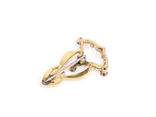 Lot Of Pretty Vintage Delicate Seed Pearl Jewelry Pieces, Including 18k Screwback Earrings